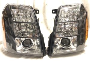 2007-2014 Cadillac Escalade Left Right Head Light Lamp Headlight Set