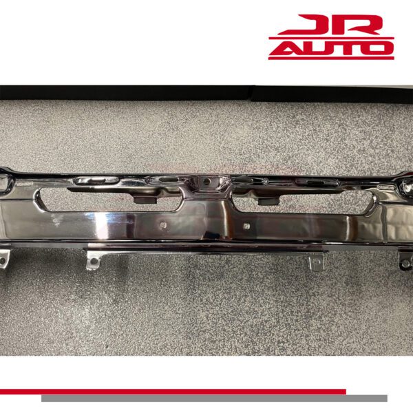 03-06 Chevy Silverado Front Bumper Chrome Cover - Tahoe Suburban 1500