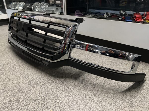 03-06 GMC HD Grille Chrome Black – Sierra 2500HD / 3500HD